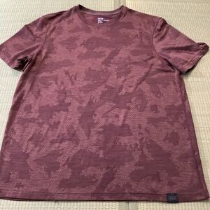 SAXX All Day Aerator Tee Shirt Maroon Camo Men’s Large UPF 25